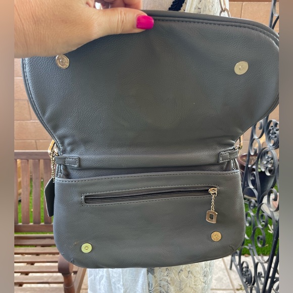 Tory Burch Leather Flap Purse & Convertible Clutch Gray with Gold Chain - Picture 3 of 16